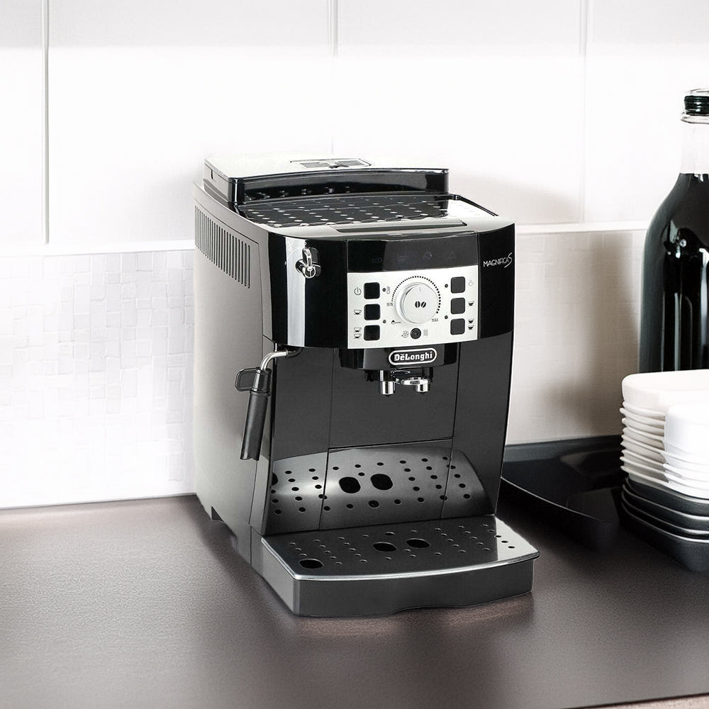 De'Longhi Magnifica S Coffee Maker ECAM 22.110 - Black