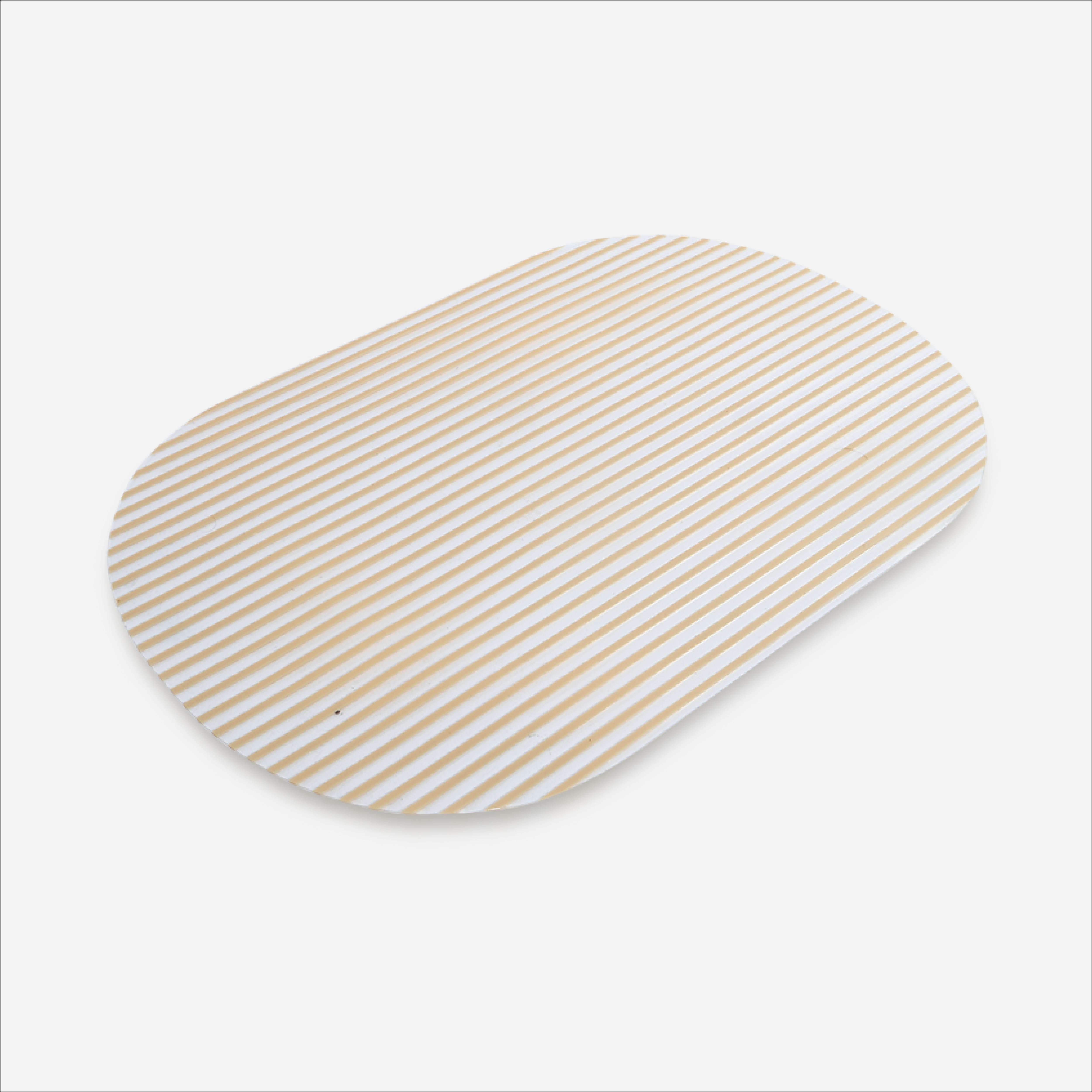 Hosh Oval Placemat (Transparent Beige) - 12x18in