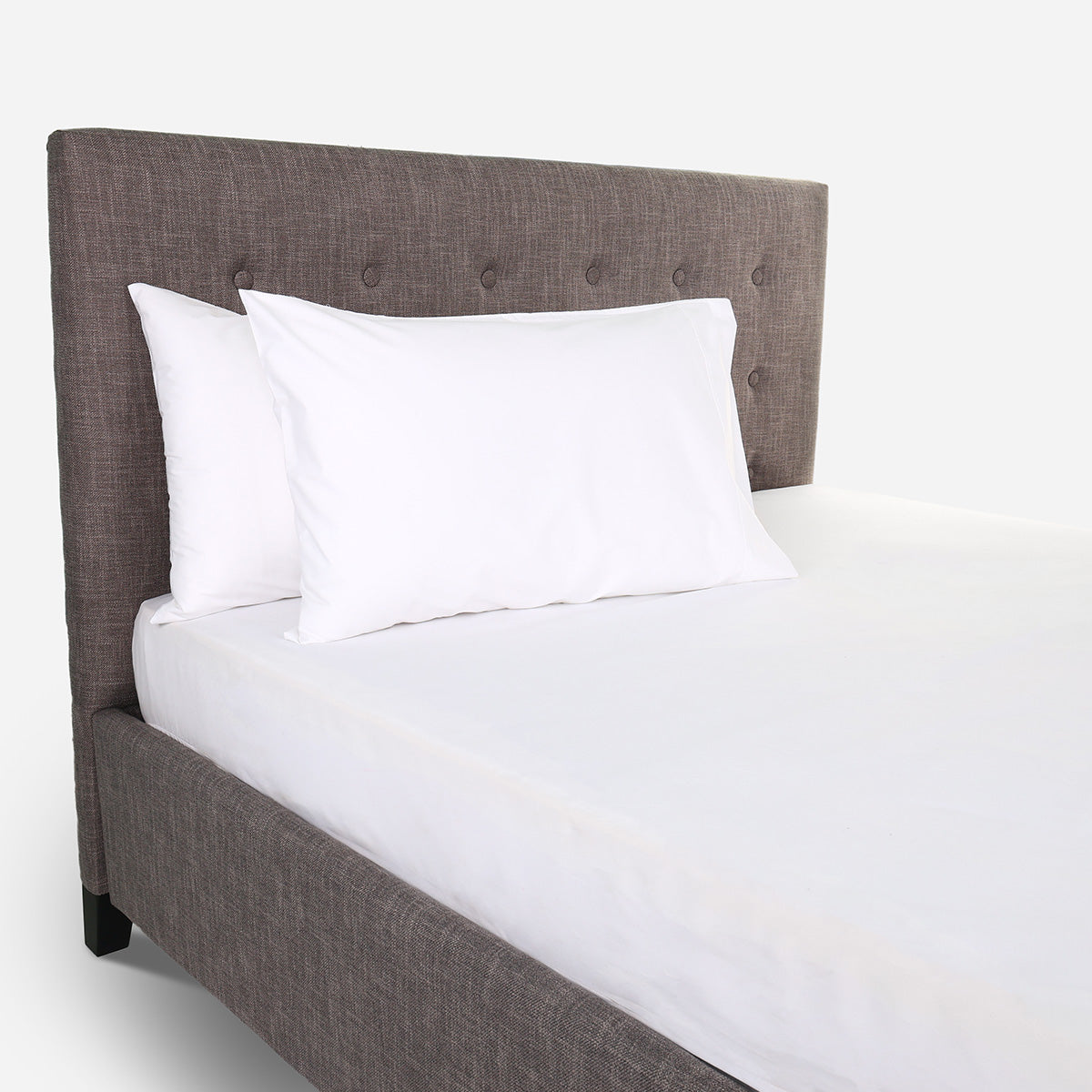 Family Home 3-Piece Hotel Living Bedsheet Set (White) - Queen