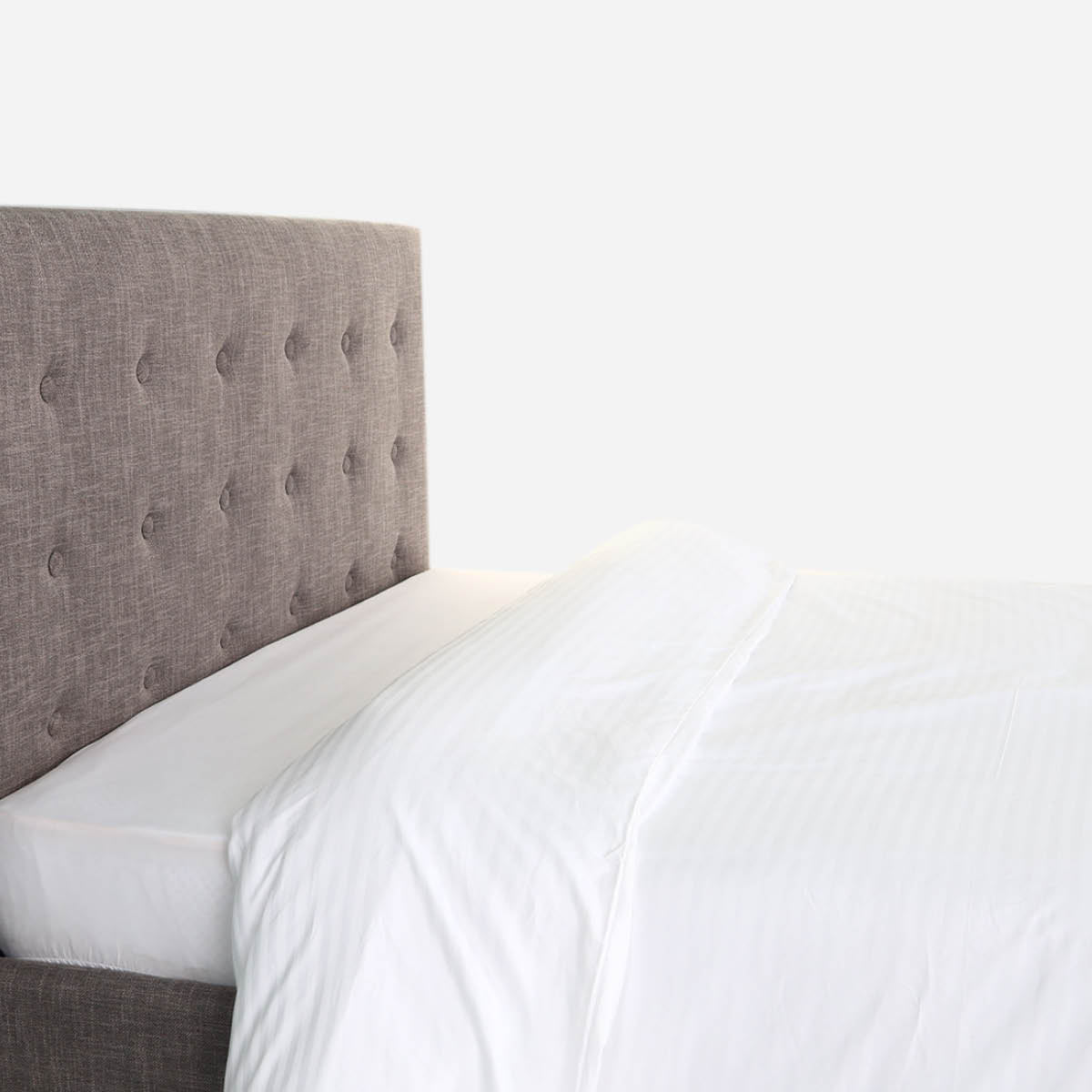 Family Home Hotel Living Duvet Cover (White) - Queen