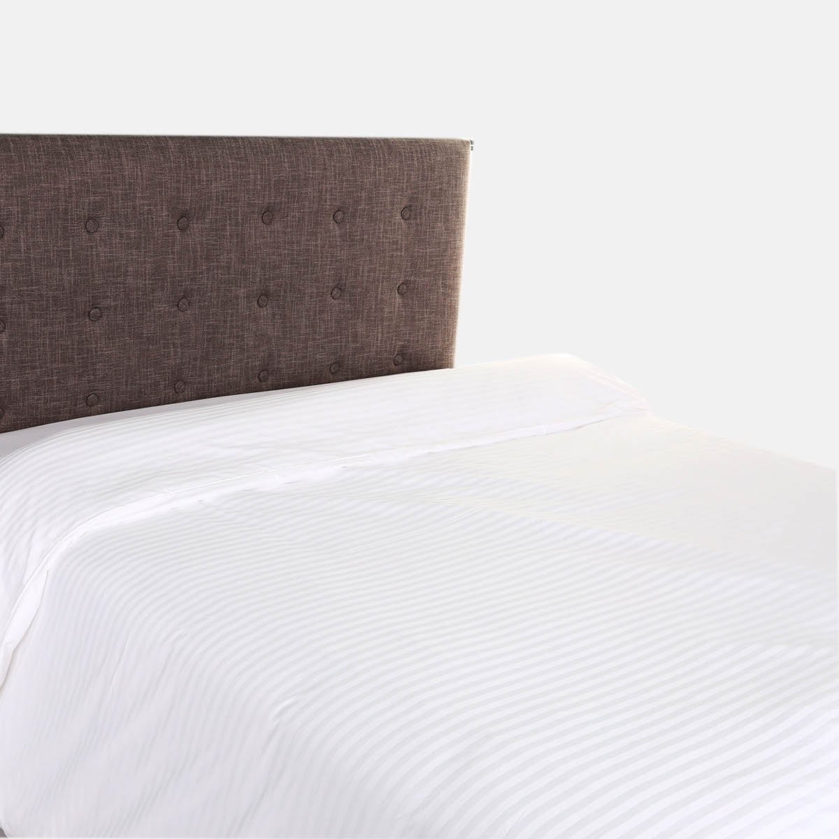 Family Home Hotel Living Duvet Cover (White) - Queen