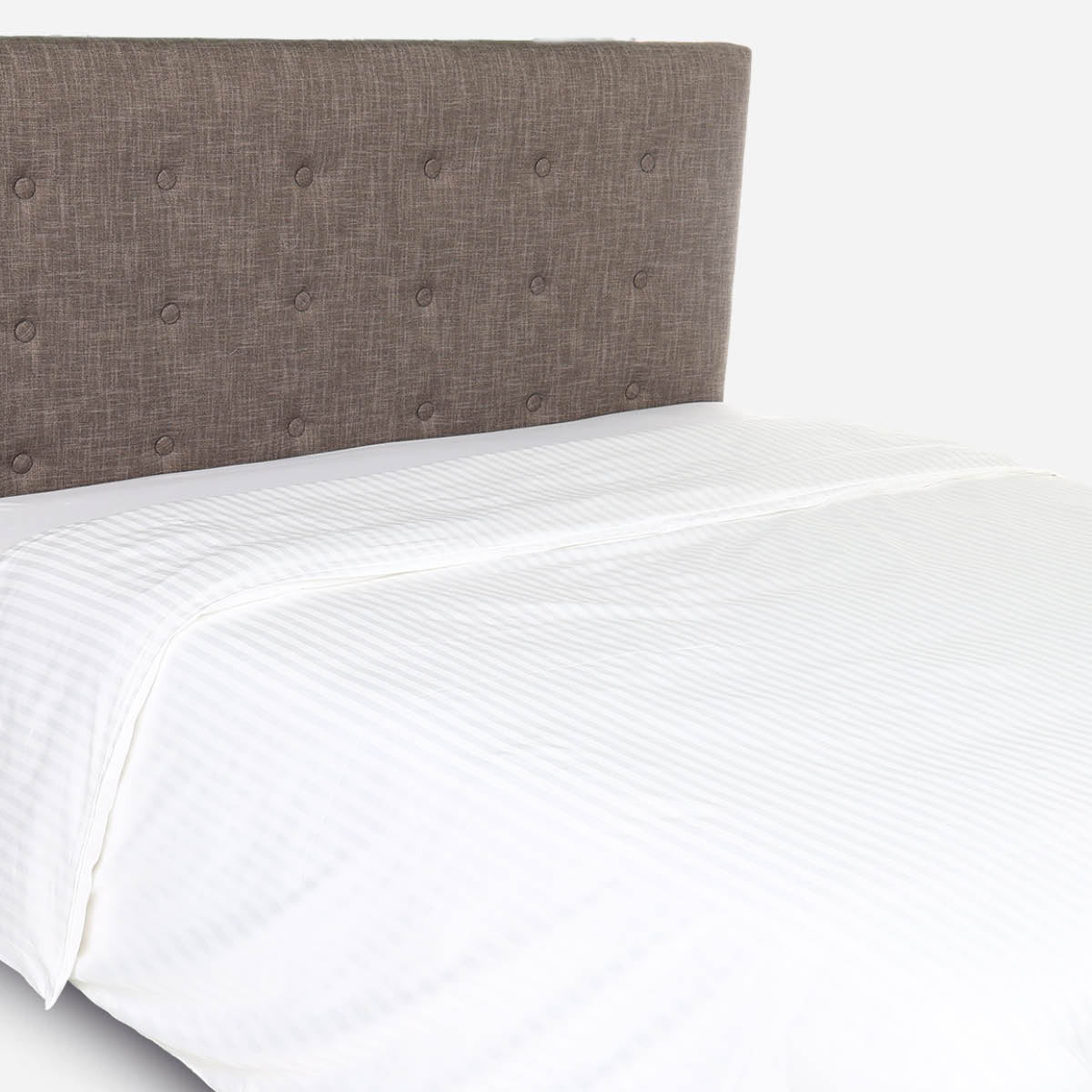 HWP-39241249:39241249_-_CANADIAN_DUVET_T300_HOTEL_1CM_WHITE_KING5.jpg