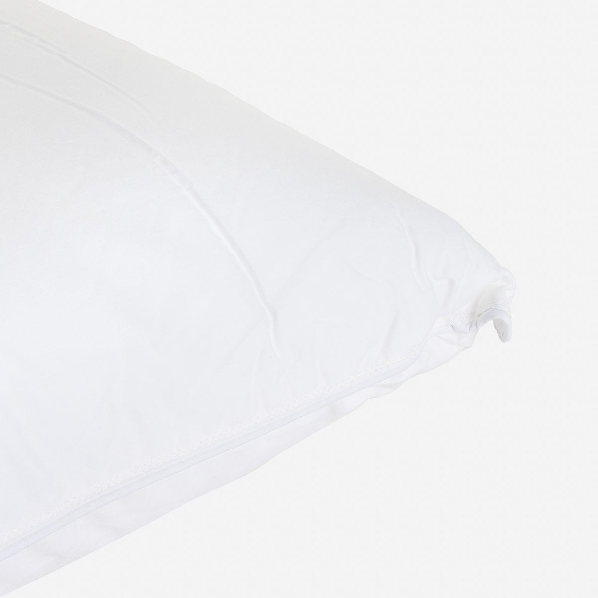 Family Home Queen Microfiber Pillow 20x30in. - White