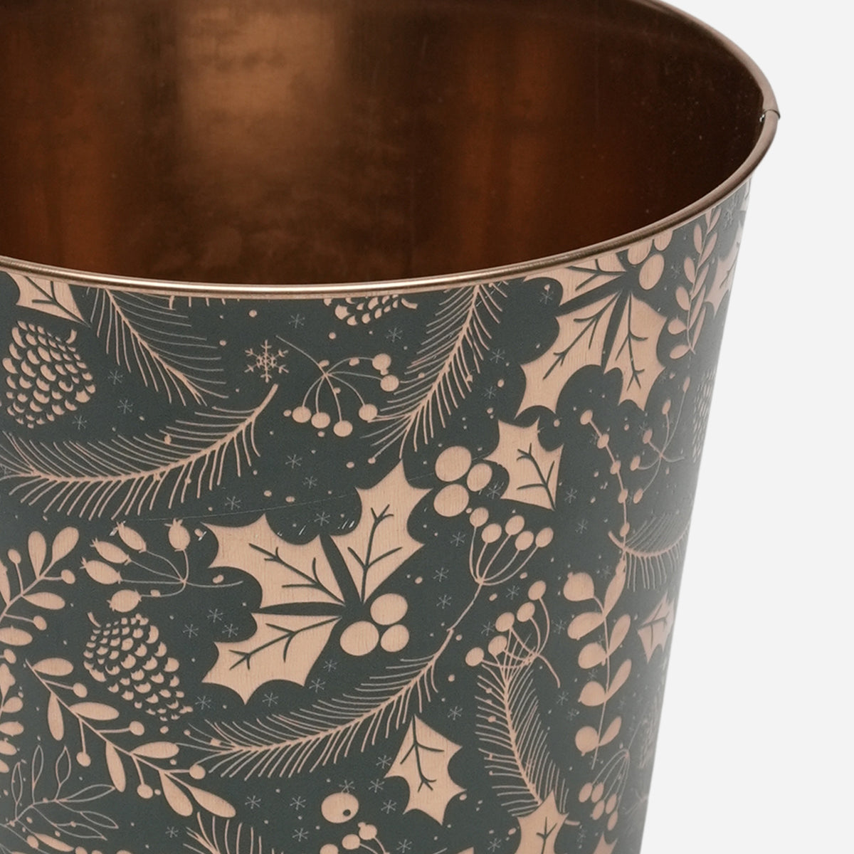 HWP-10439896:Christmas_Bucket_4_-_5.jpg