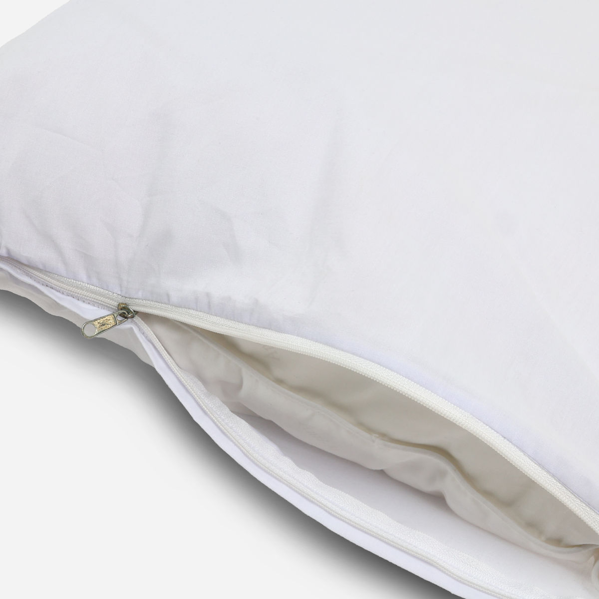 SM Home Pondo Pillowcase with Zipper (White) - 18x20in