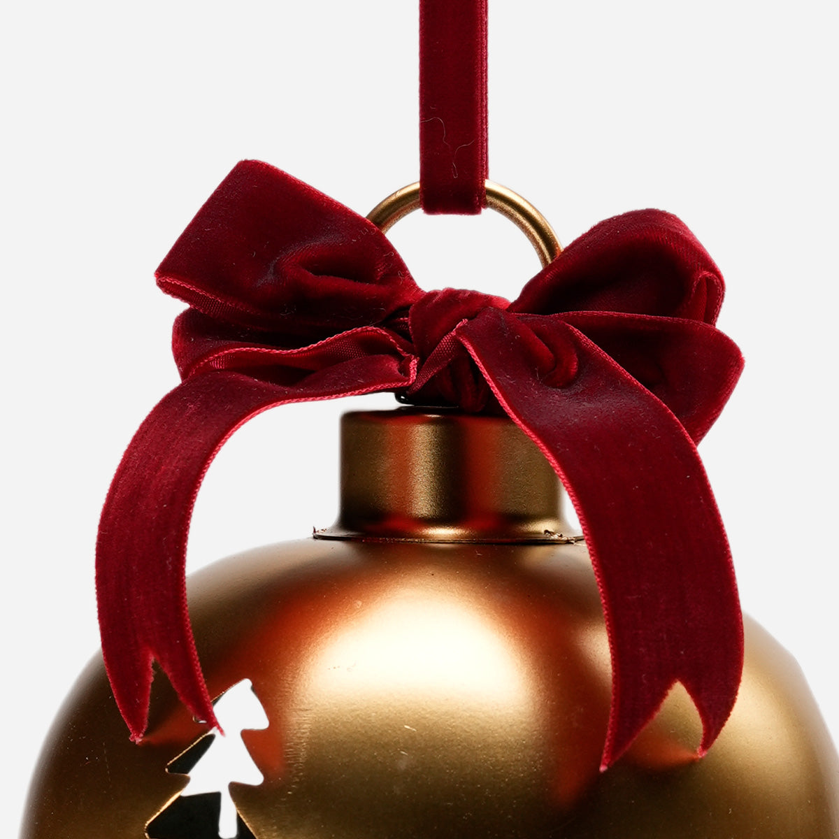 HWP-10439690:Gold_Xmas_Tree_Ball_with_Red_Bow4.jpg