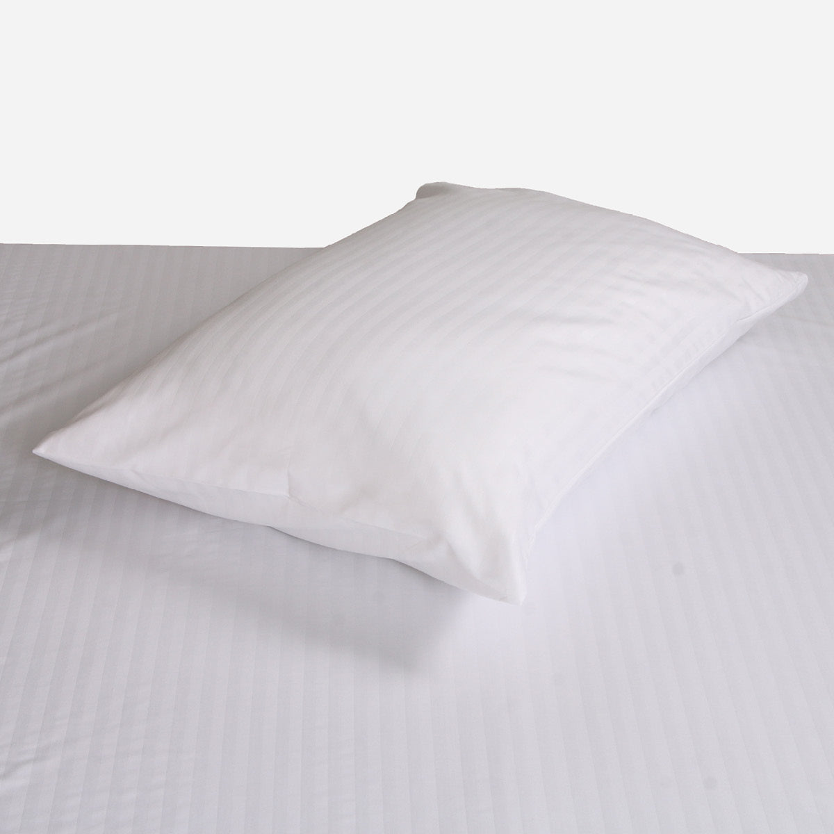 Hosh 1-Piece Pillowcase Emboss Big Stripe (White) - 20x36