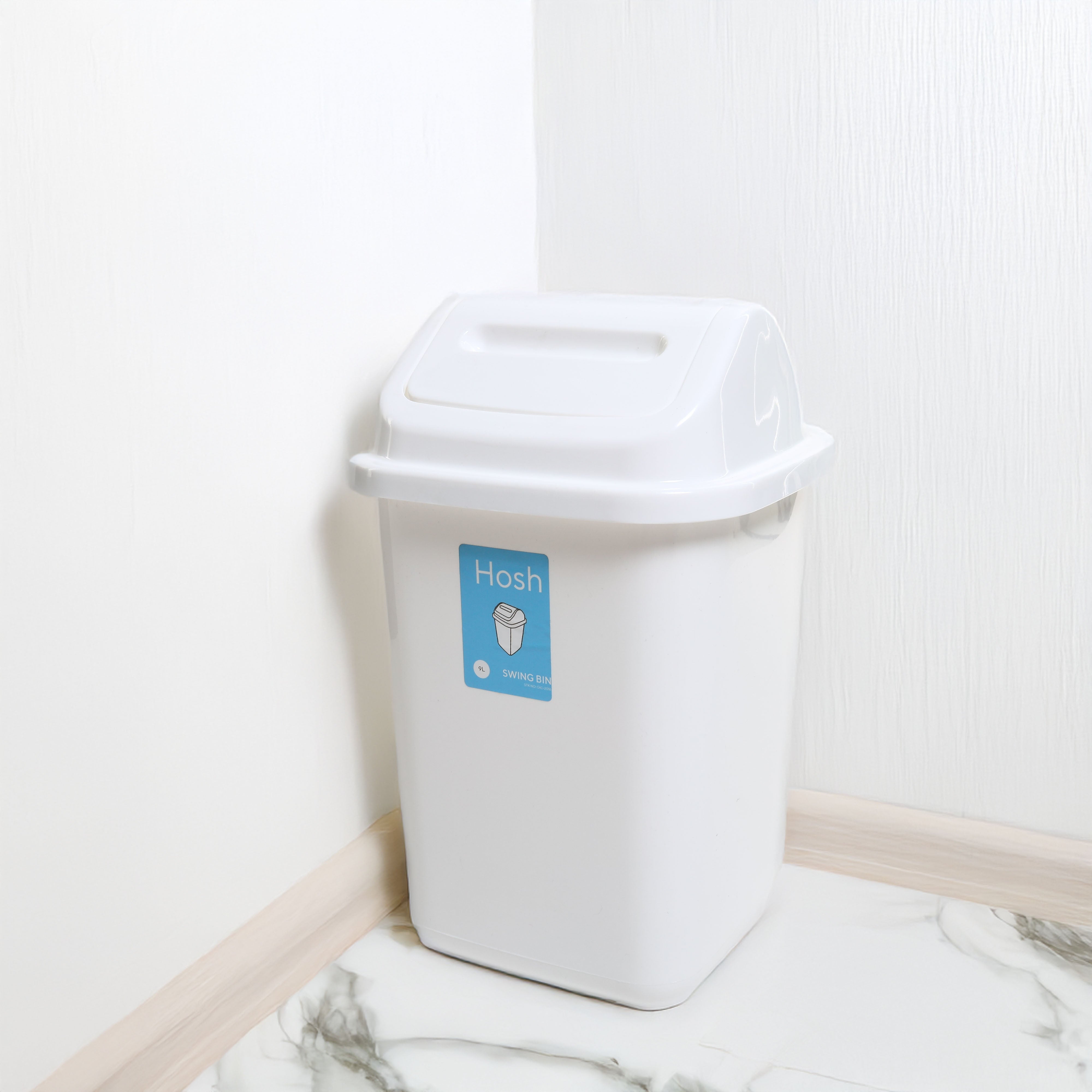 HWP-10425306:HWP-10425306_-_Hosh_Swing_Bin_9L_White.jpg