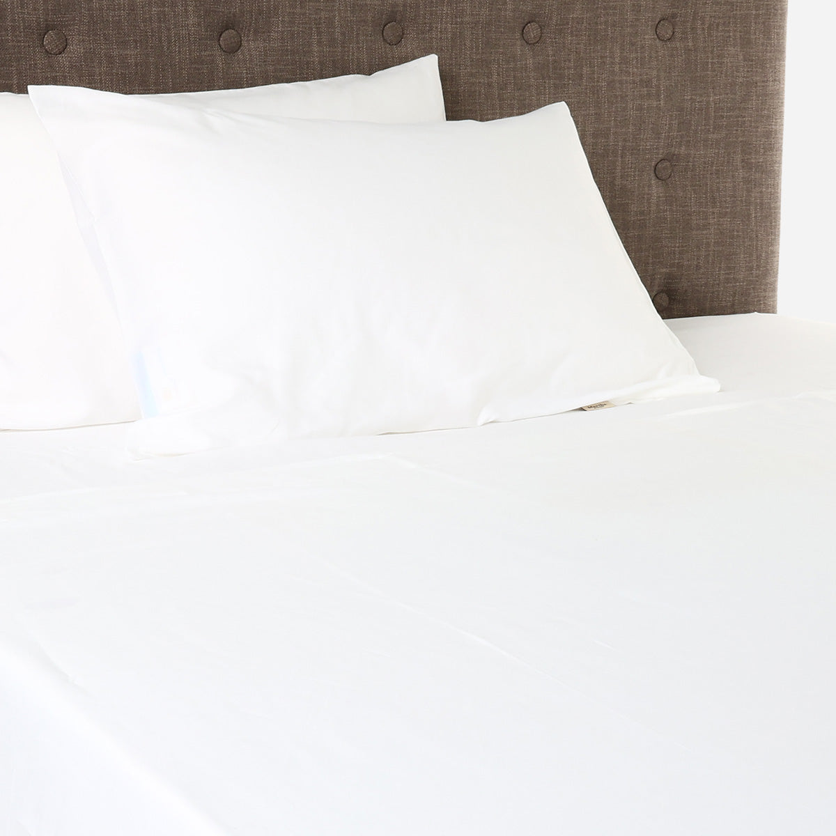 HWP-39251685:Martha_Stewart_JET12761_4PC_BEDSHEET_BRIGHT_WHITE_COMBED_COTTON_SATEEN_-_39251685.jpg