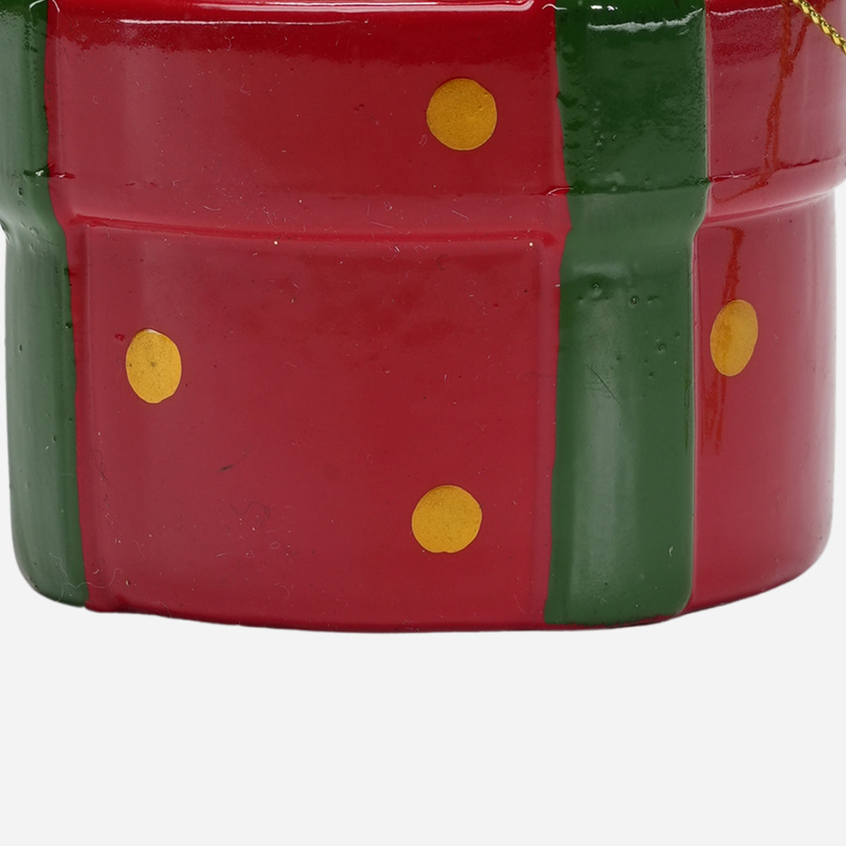 HWP-10439422:Plastic_Round_Giftbox_Ornament_-_5.jpg