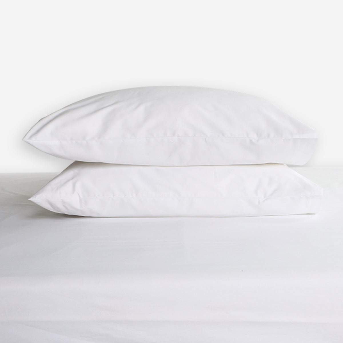 Royal Linens 3-Piece Diamond Collection Bedsheet Set (White) - Full