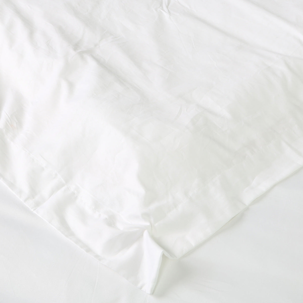 Royal Linens Diamond Collection Duvet Cover (White) - Full