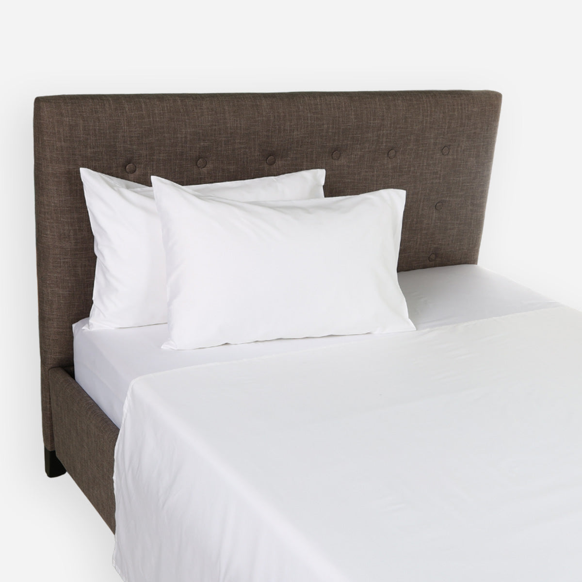 Royal Linens 4-Piece Gold Collection Bedsheet Set (White) - Queen