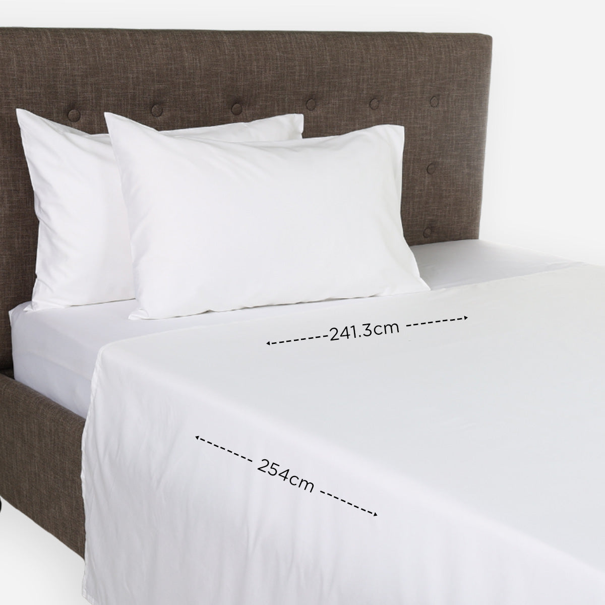 Royal Linens 4-Piece Gold Collection Bedsheet Set (White) - Queen