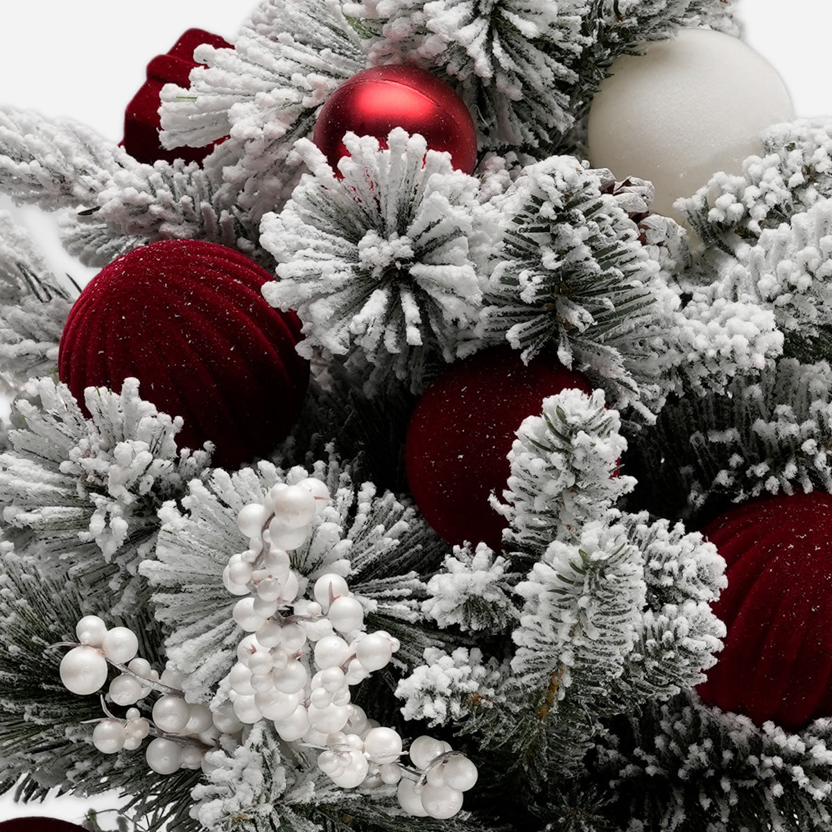 HWP-39270396:SS2515-45_CHRISTMAS_SNOW_RED_ORNAMENT_TREE-2.jpg