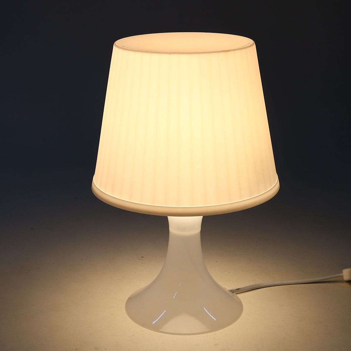 Yori Doku Table Lamp - White