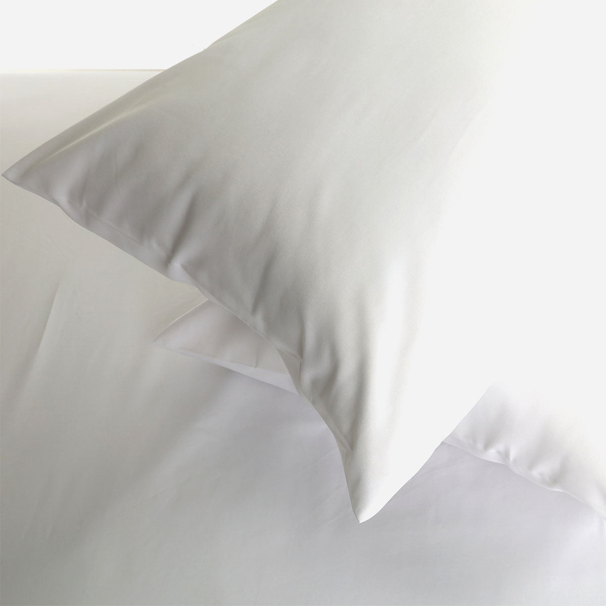 Royal Linen Silk Alternate Collection Pillowcase (White) - Queen