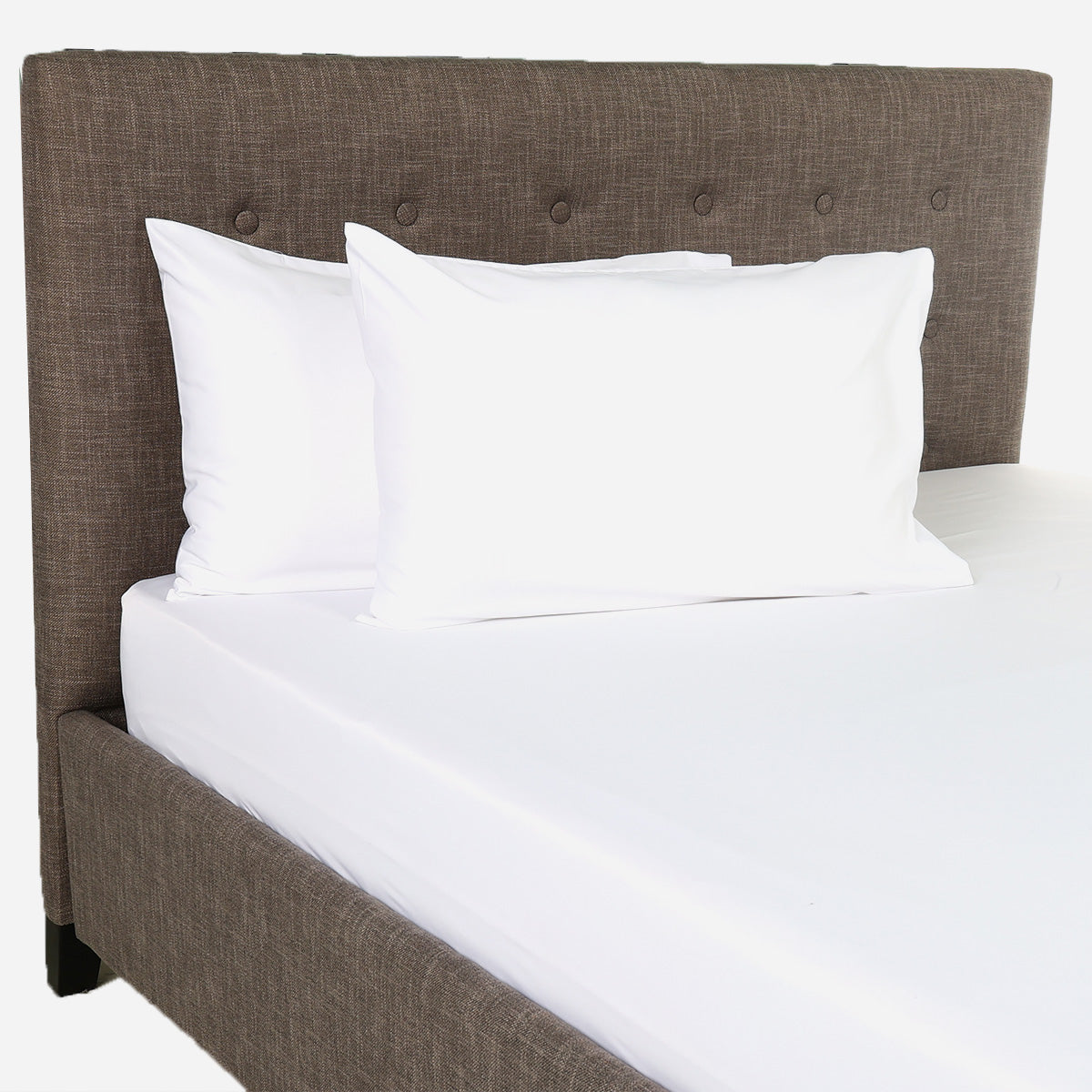 Royal Linens 3-Piece Alternative Silk Bedsheet Set (True White) - Queen